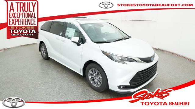 New 2025 Toyota Sienna XLE