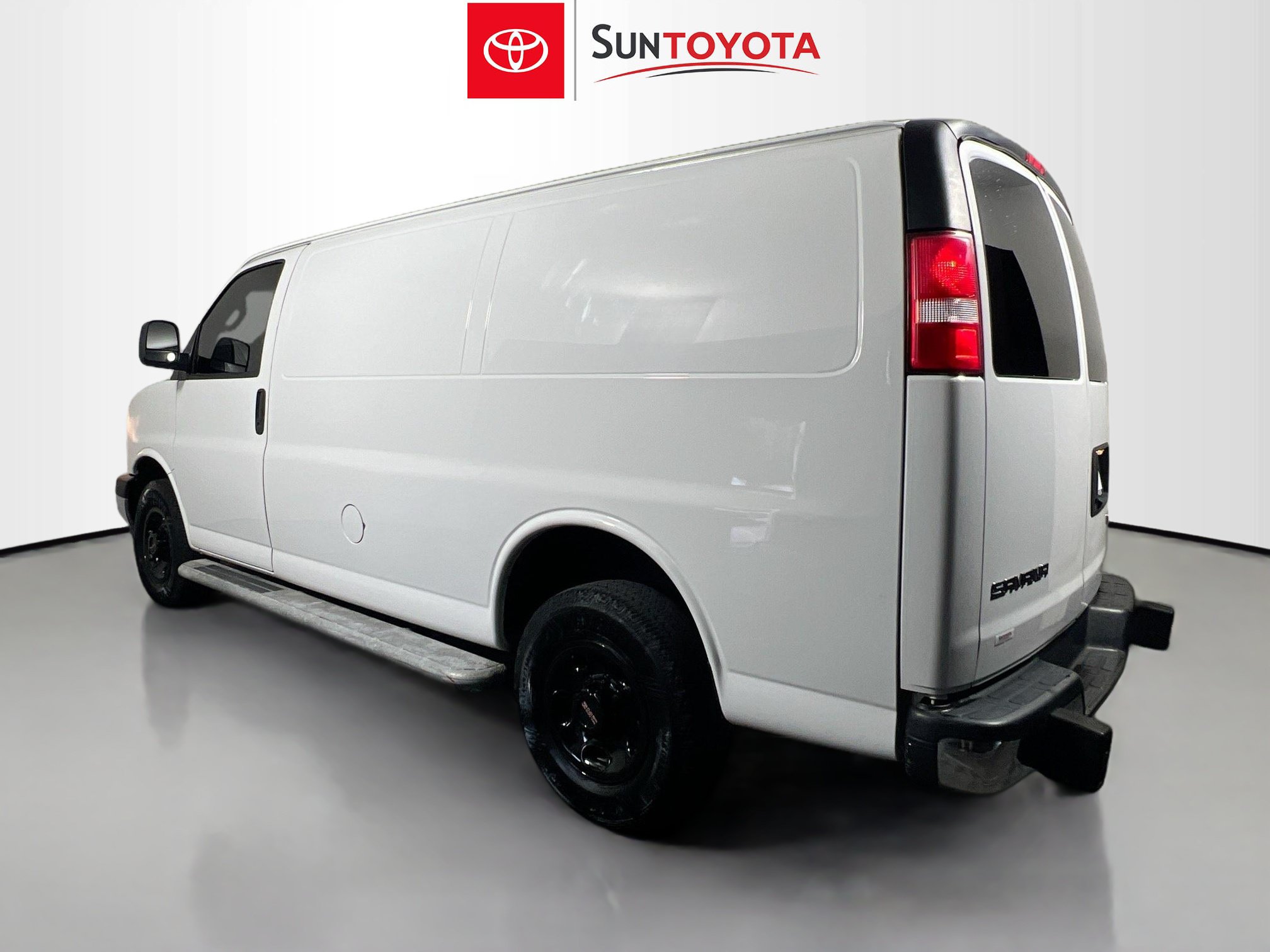 Used 2020 GMC Savana 2500 w/ Driver Convenience Package RWD image 6