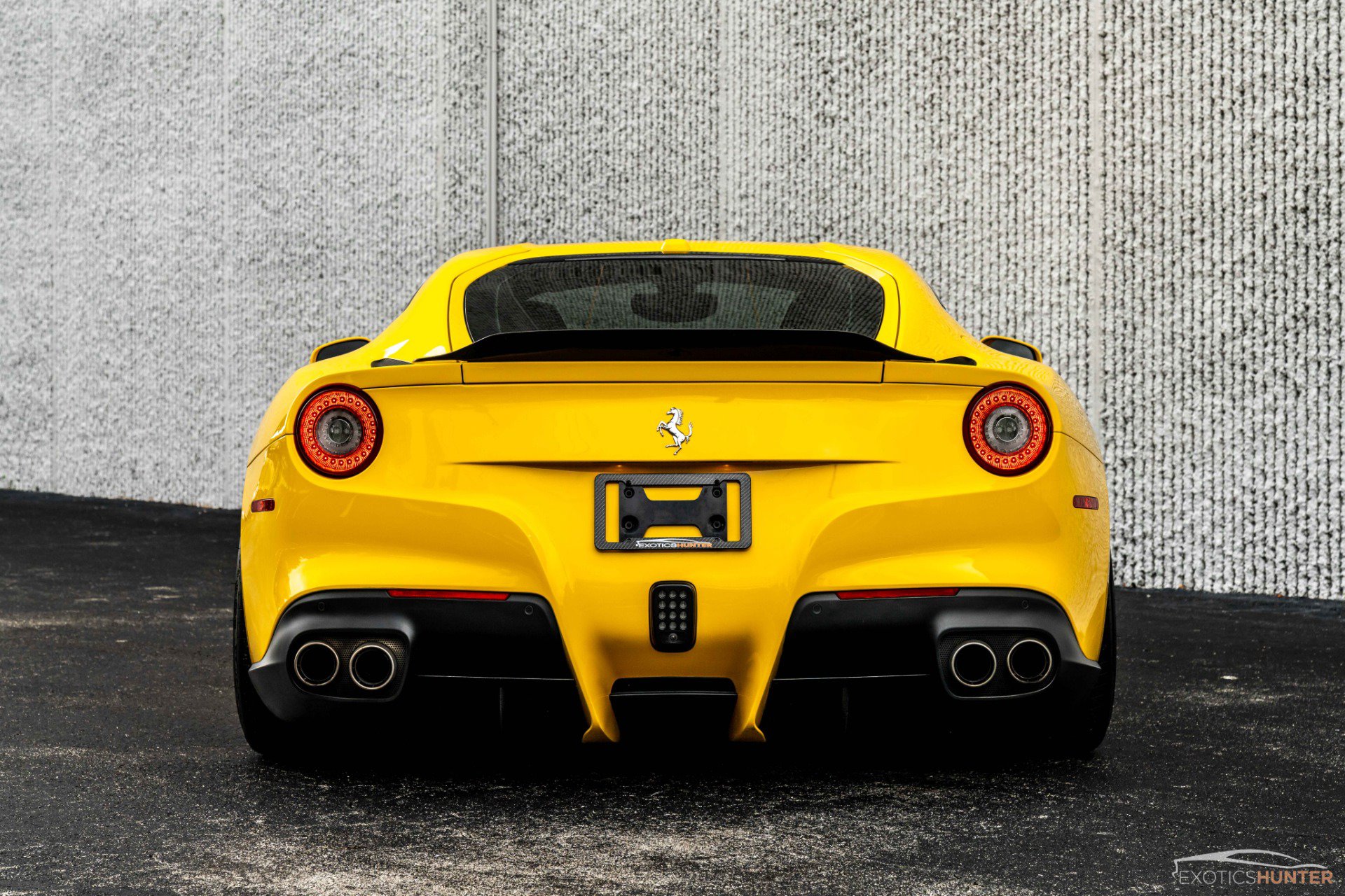 Used 2014 Ferrari F12 Berlinetta RWD image 37
