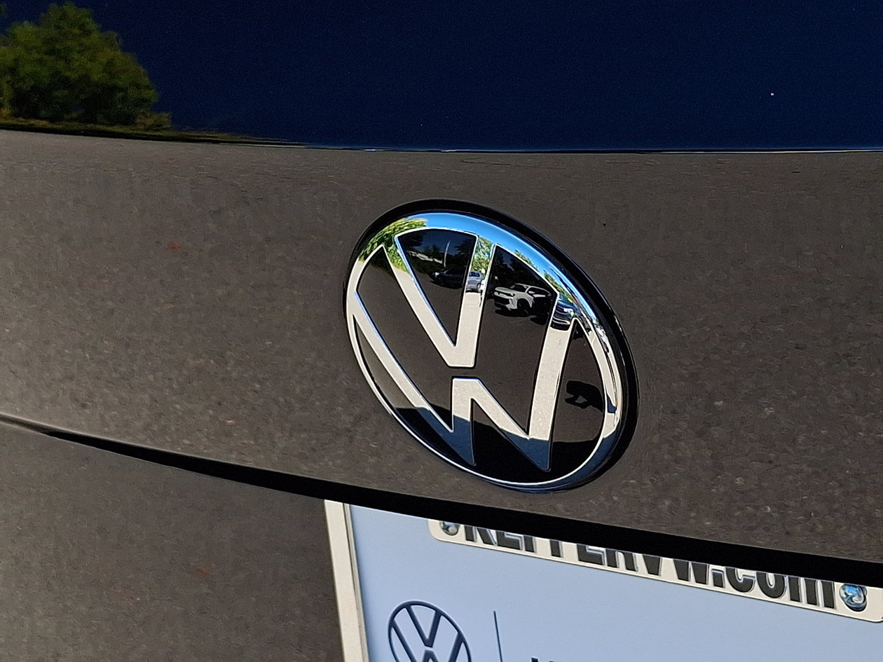 Certified 2023 Volkswagen Taos SE w/ Panoramic Sunroof Package FWD image 29