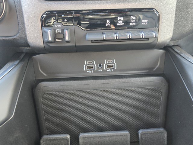 New 2025 RAM 1500 Big Horn image 27