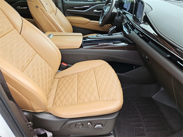 Used 2023 Cadillac Escalade ESV Premium Luxury image 20