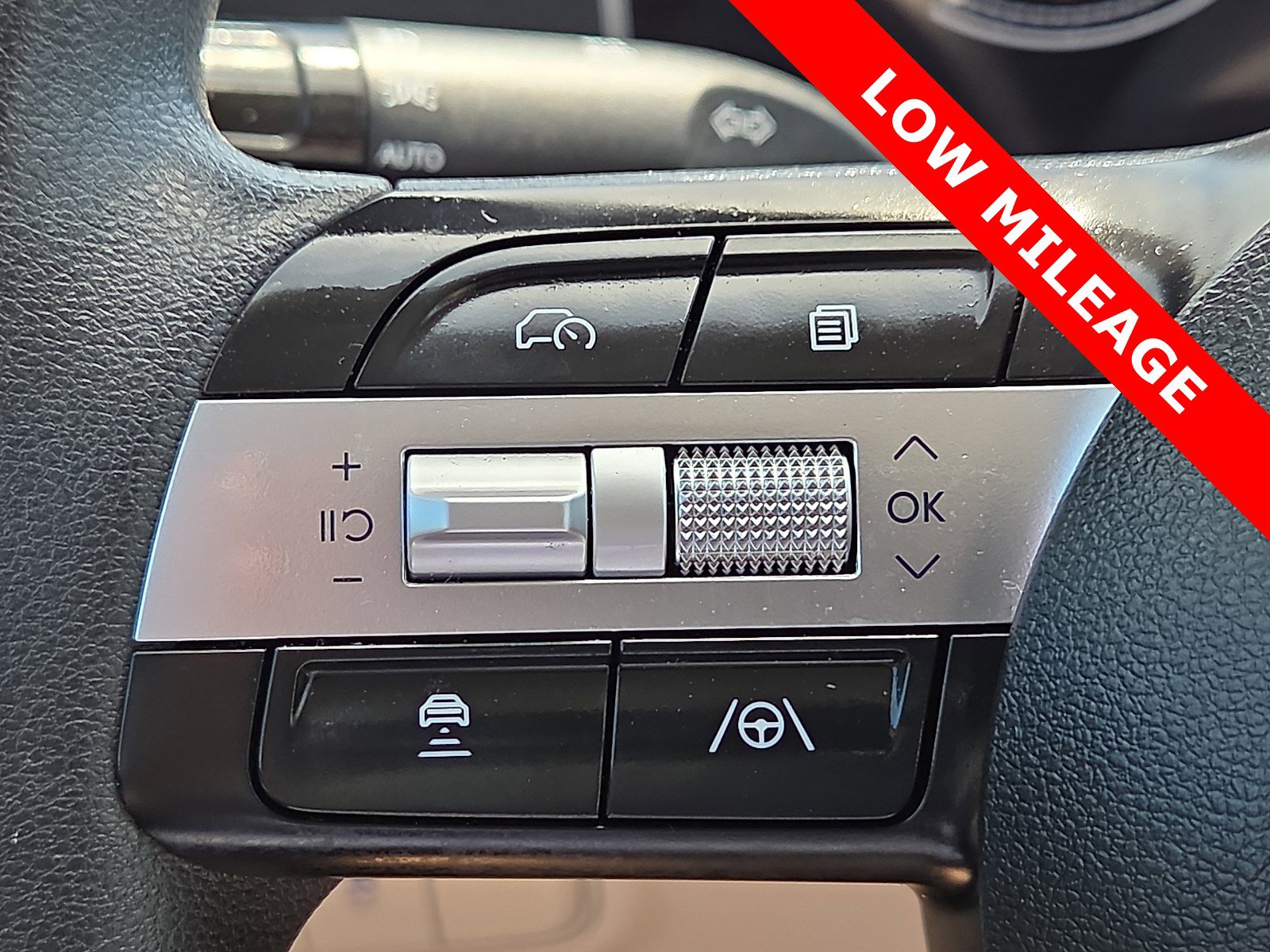 Used 2025 Hyundai Tucson SE FWD image 21