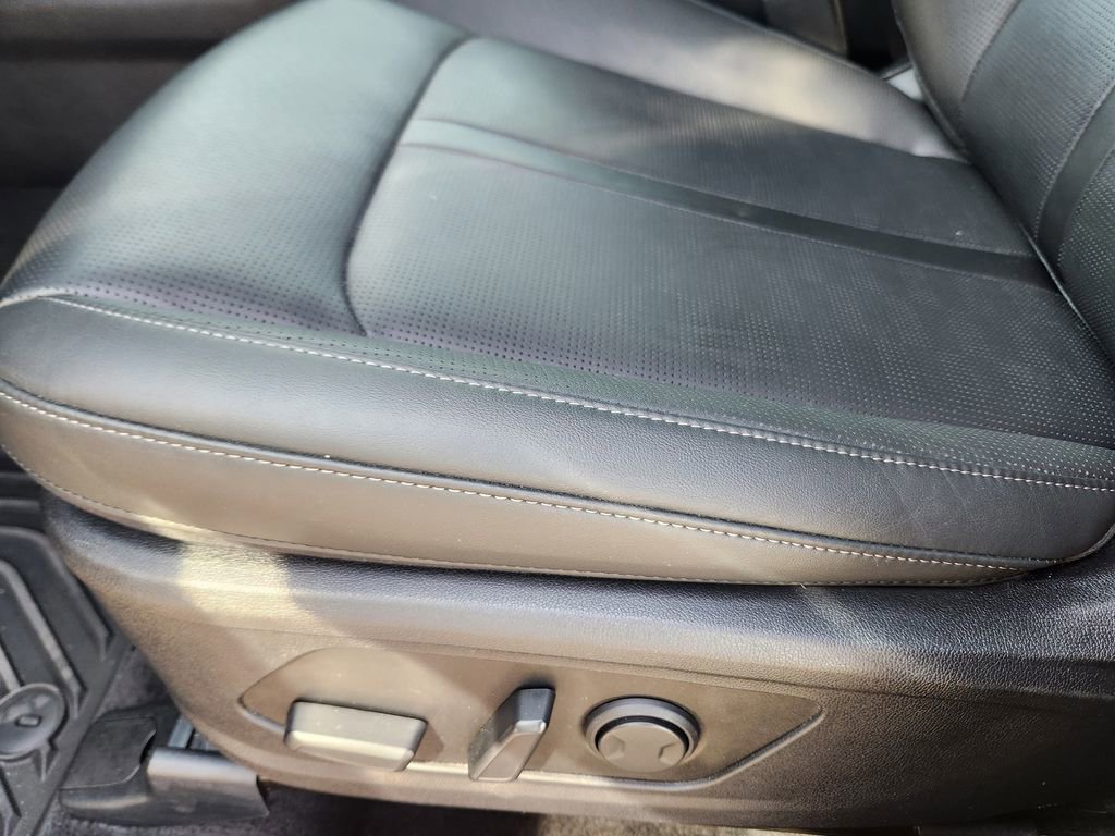 Certified 2025 Kia Sorento X-Line EX image 10