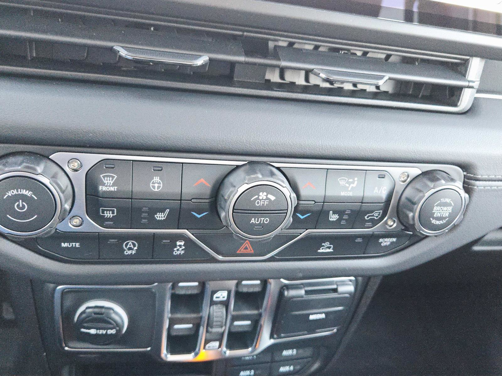 New 2026 Jeep Gladiator Sport AWD/4WD image 25