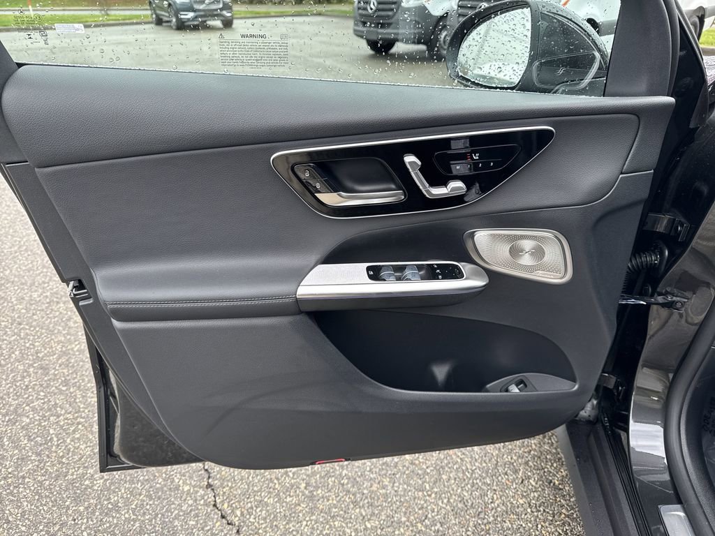 New 2025 Mercedes-Benz GLC 350e 4MATIC image 14
