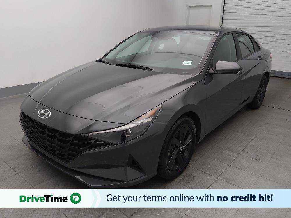 Used 2023 Hyundai Elantra SEL image 1