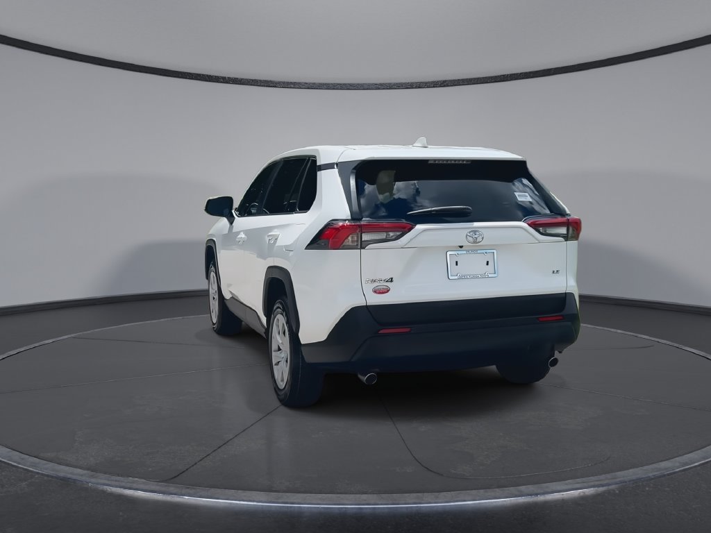 Used 2024 Toyota RAV4 LE FWD image 7