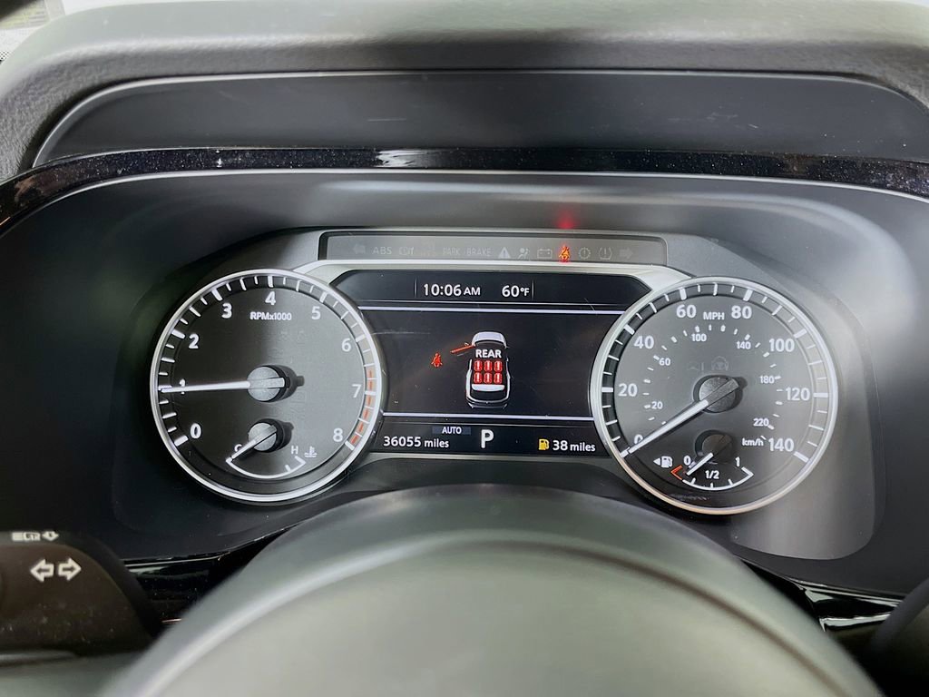 Used 2024 Nissan Pathfinder SV w/ Black Appearance Package image 18