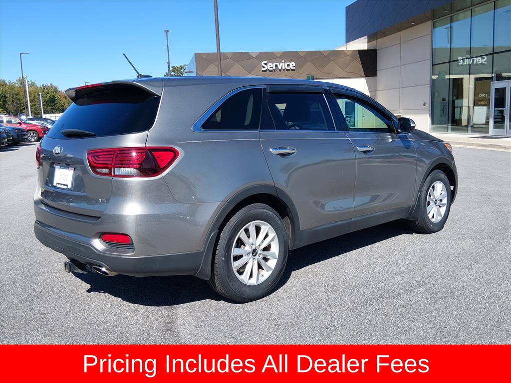 Used 2019 Kia Sorento FWD V6 image 3