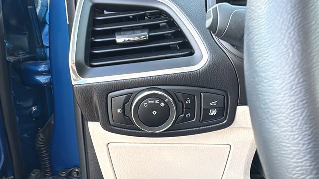 Certified 2023 Ford Edge Titanium w/ Equipment Group 301A image 15