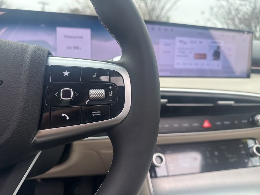 New 2026 Genesis GV70 2.5T Select AWD/4WD image 17