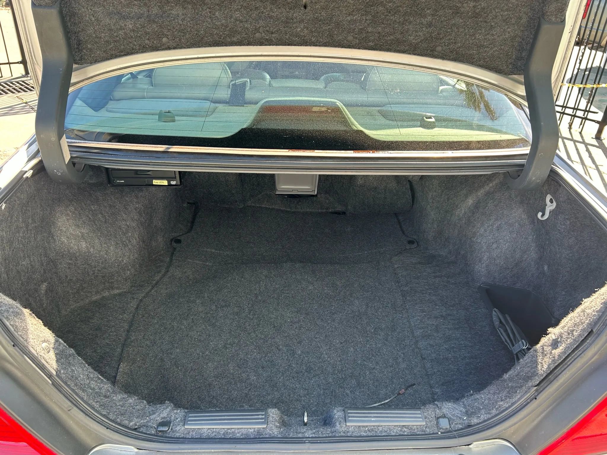 Used 2004 Acura RL image 29