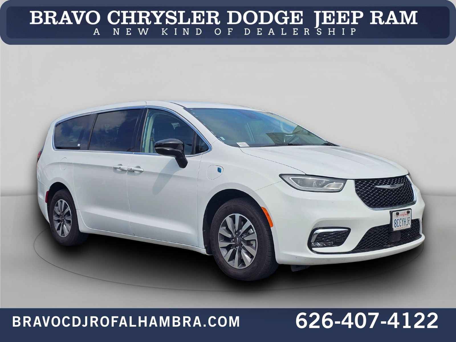 Used 2024 Chrysler Pacifica Limited