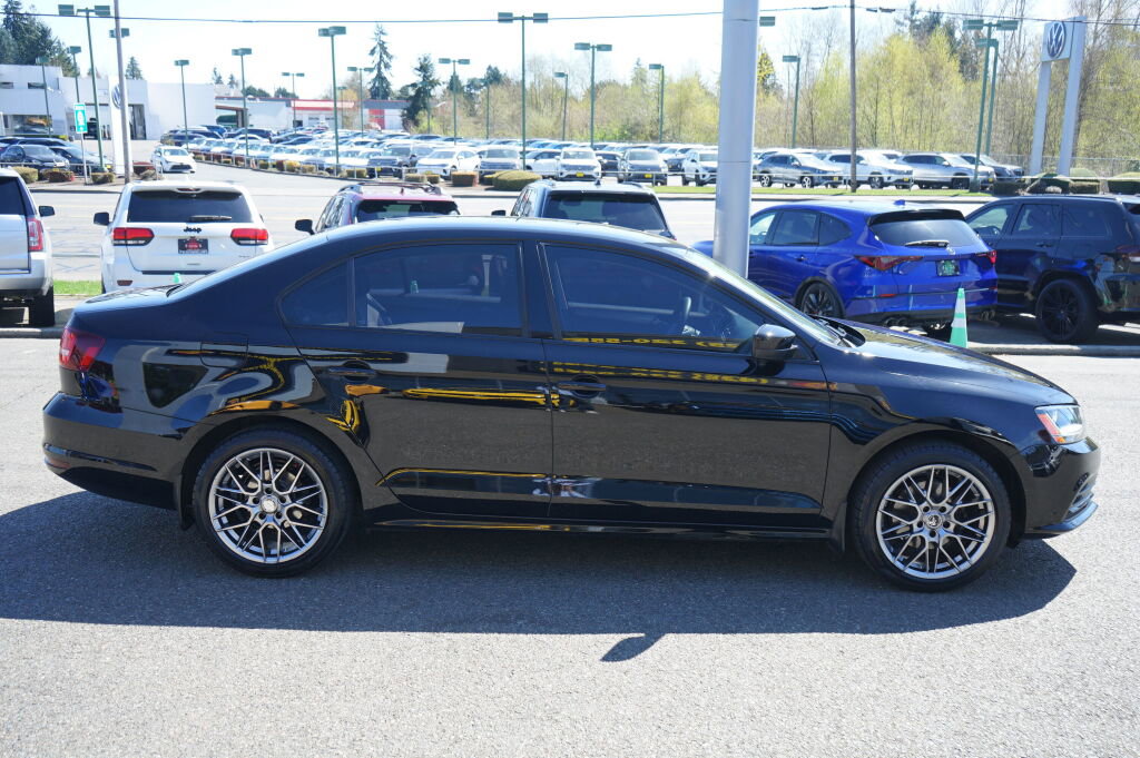 Used 2017 Volkswagen Jetta S w/ Jetta S Cold Weather Package image 6