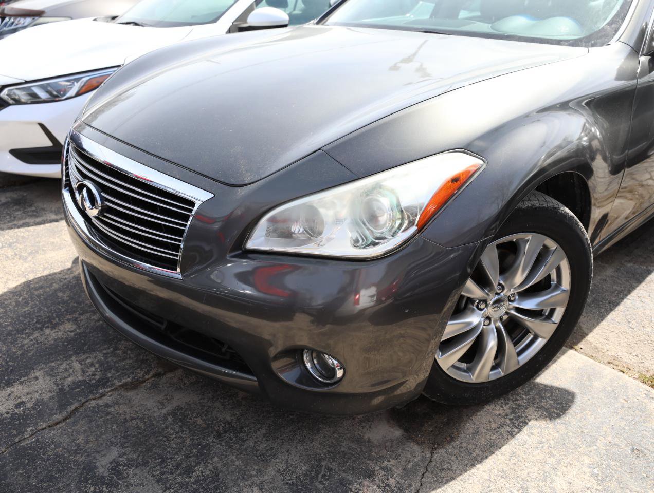 Used 2012 INFINITI M37 x w/ Deluxe Touring Pkg AWD/4WD image 2