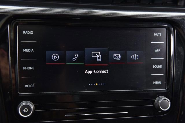 Certified 2020 Volkswagen Passat 2.0T R-Line FWD image 18