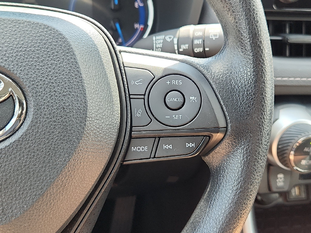 Certified 2024 Toyota RAV4 XLE AWD/4WD image 25