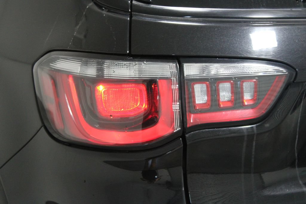 Used 2024 Jeep Compass Trailhawk AWD/4WD image 44