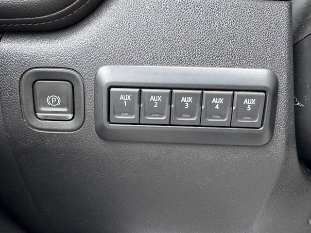 Used 2021 GMC Sierra 2500 AT4 w/ AT4 Premium Plus Package image 39