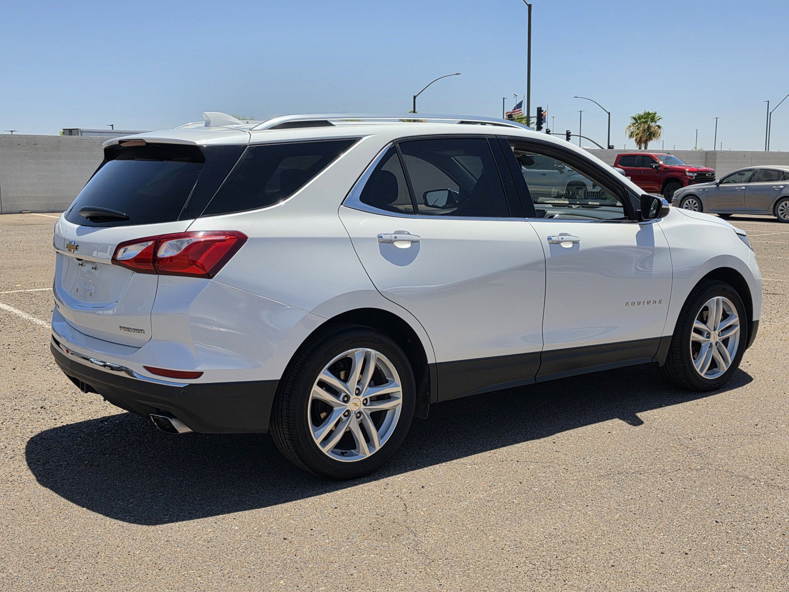 Used 2019 Chevrolet Equinox Premier FWD image 5
