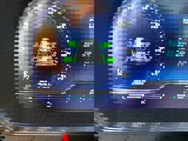 Used 2024 Chevrolet Tahoe Z71 w/ Luxury Package image 4