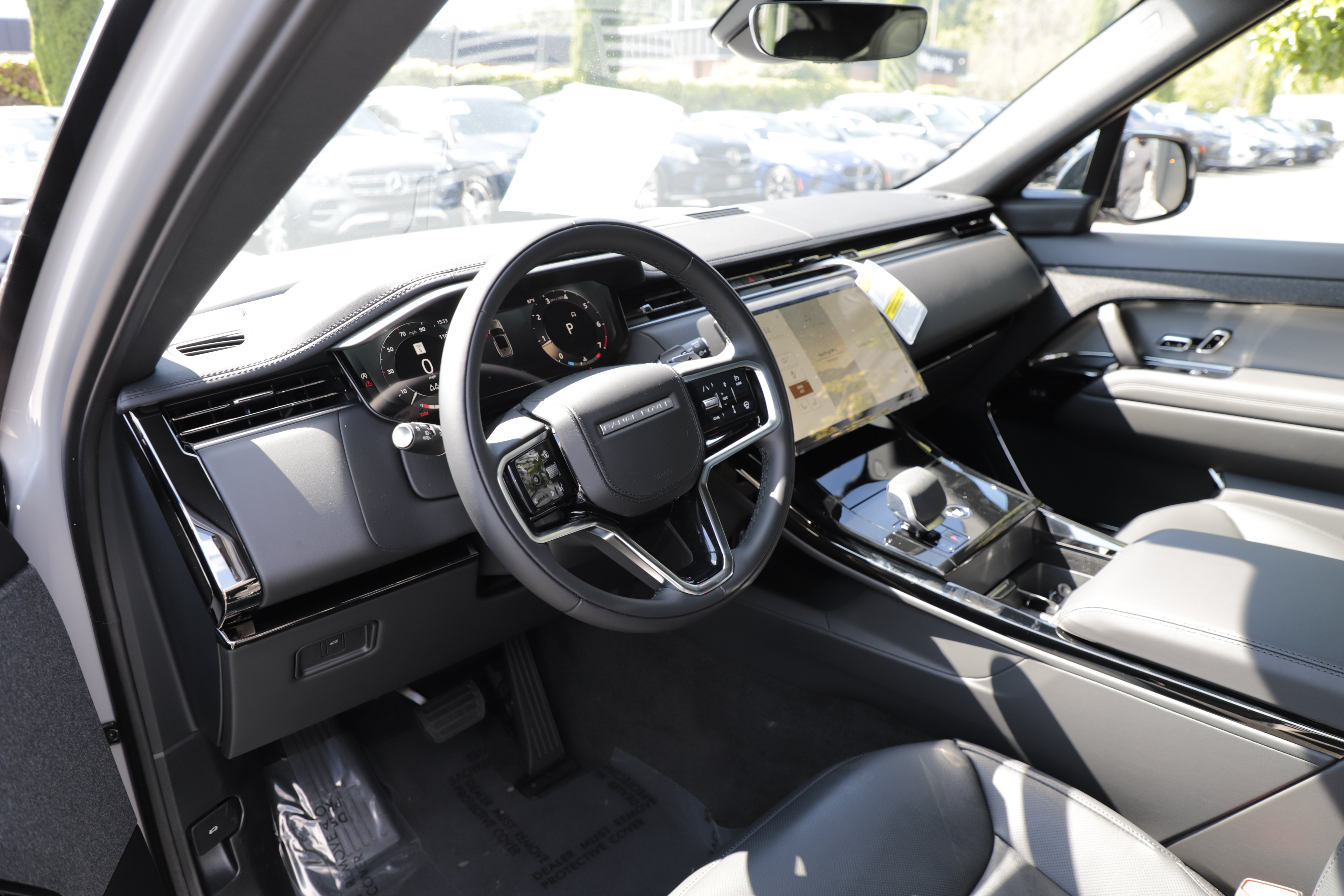 New 2026 Land Rover Range Rover Sport SE AWD/4WD image 18