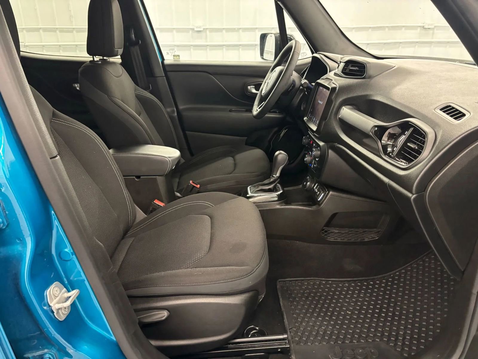 Used 2022 Jeep Renegade Altitude image 31