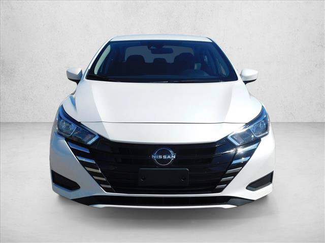 Used 2024 Nissan Versa SV FWD image 4