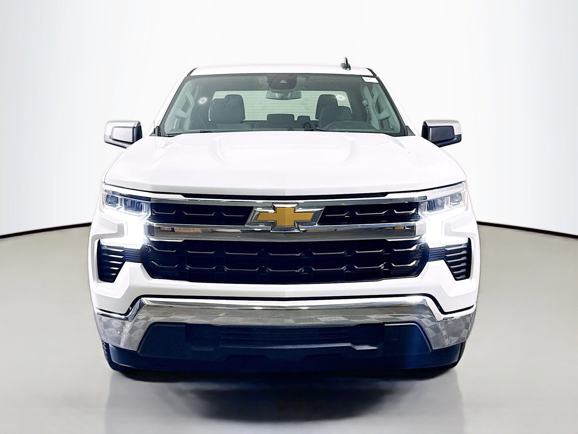Used 2023 Chevrolet Silverado 1500 LT w/ Protection Package RWD image 2