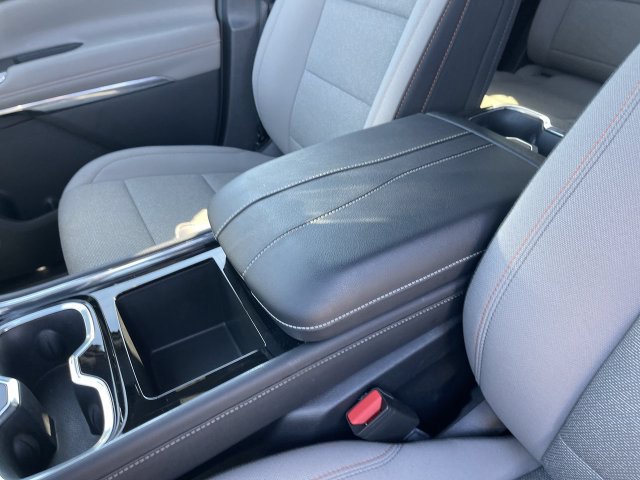 Used 2026 Chevrolet Traverse LT w/ Driver Confidence Package FWD image 21