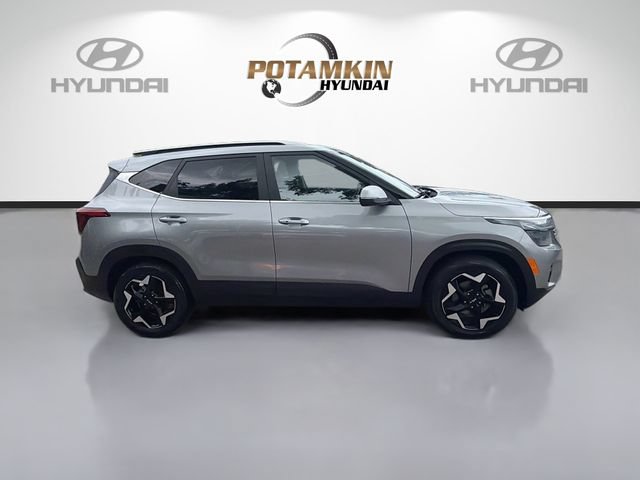 Used 2025 Kia Seltos EX w/ EX Sunroof Package FWD image 4