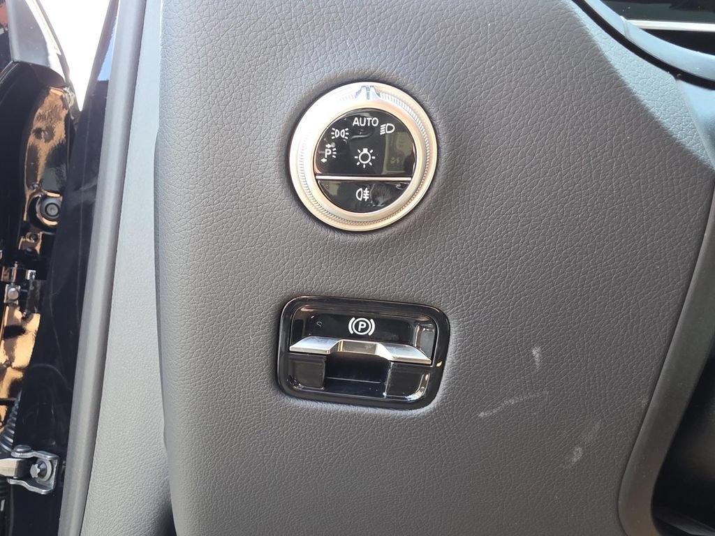Certified 2026 Mercedes-Benz GLC 300 image 13