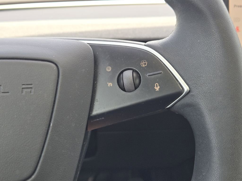Used 2025 Tesla Model 3 Long Range image 28
