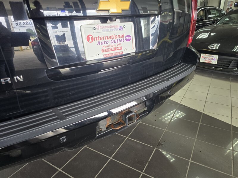Used 2014 Chevrolet Suburban LS w/ All-Star Edition AWD/4WD image 32