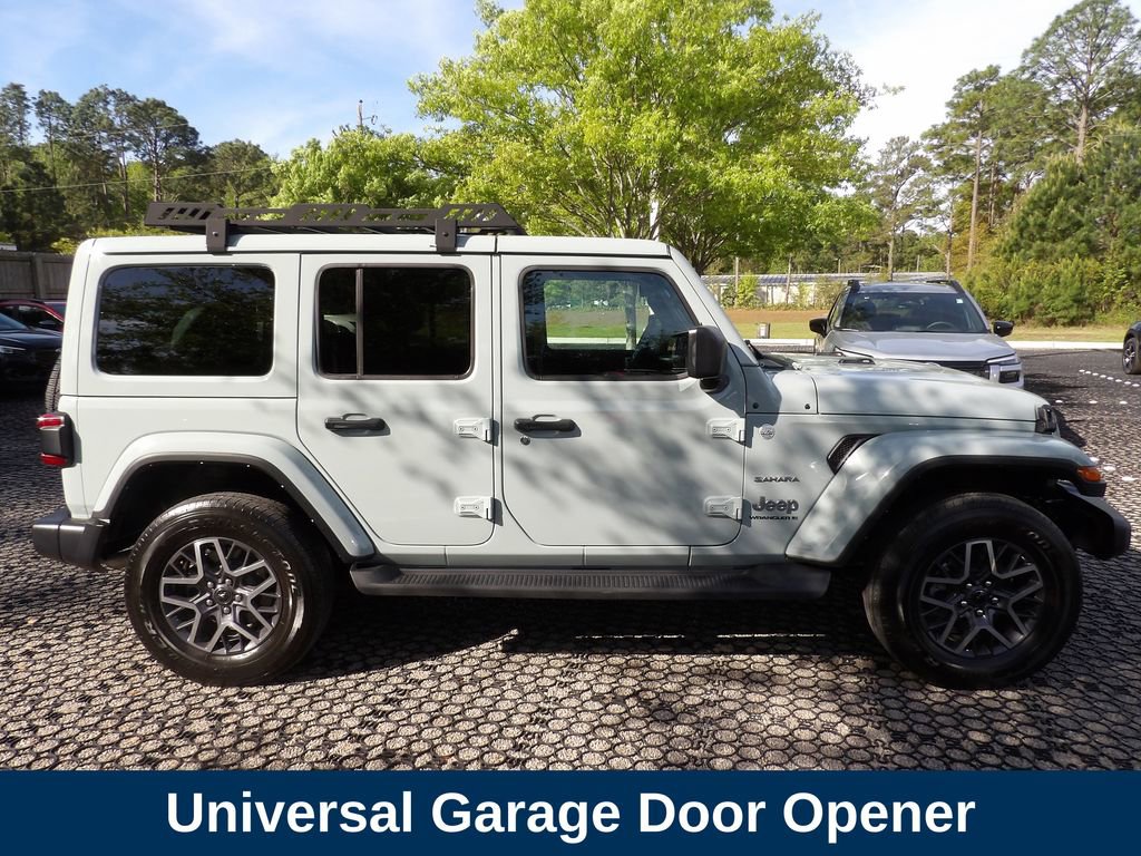 Used 2024 Jeep Wrangler Sahara w/ Technology Group AWD/4WD image 5