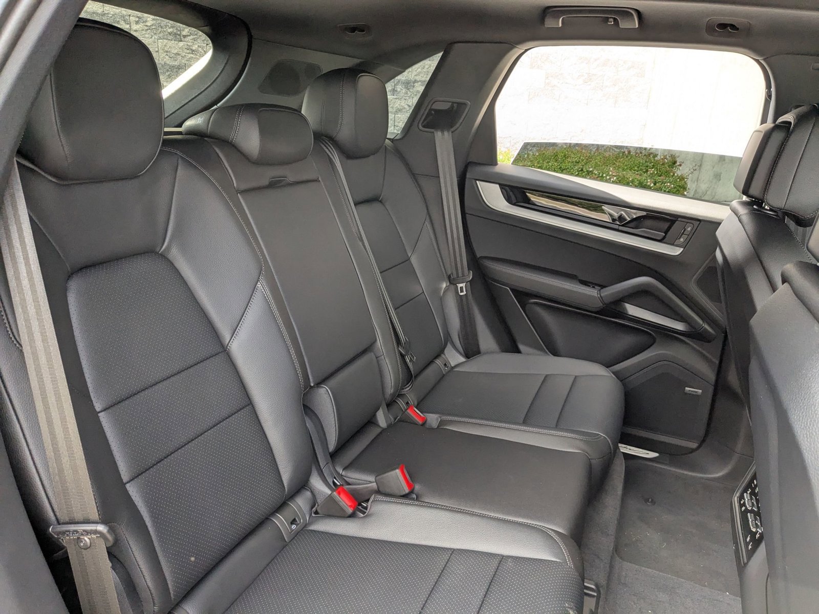 New 2026 Porsche Cayenne image 24