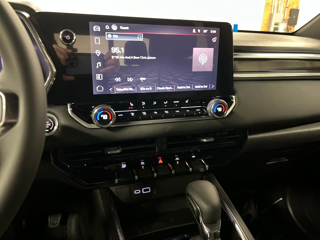 New 2026 GMC Canyon Elevation w/ Convenience Package image 21