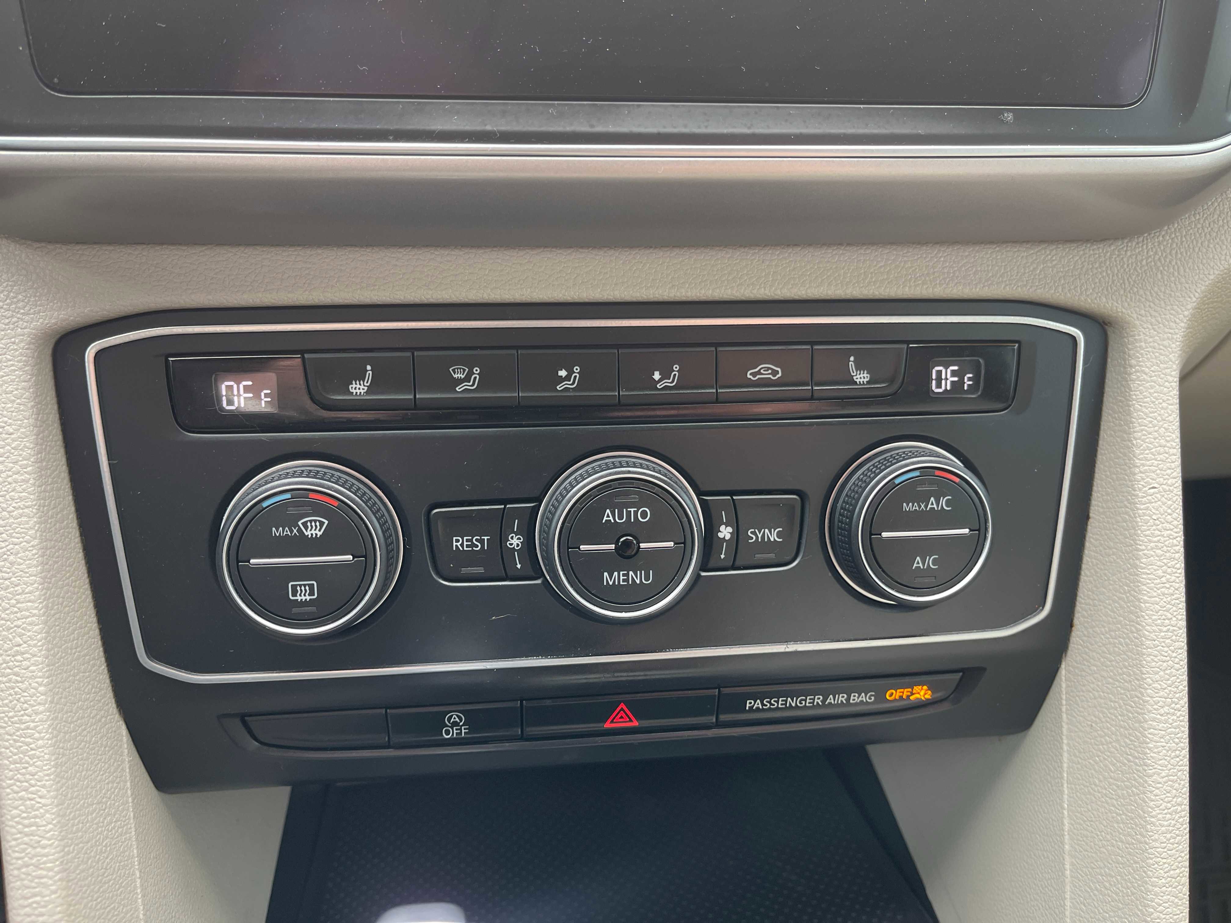 Used 2019 Volkswagen Atlas SE w/ Towing Package FWD image 26