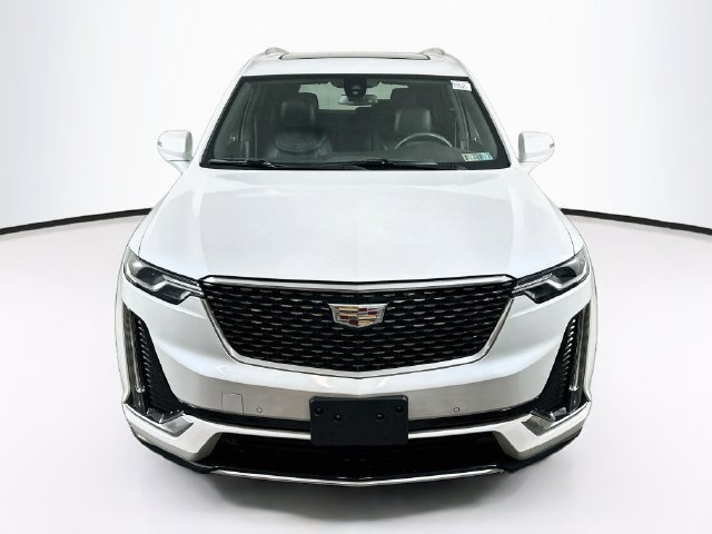New 2025 Cadillac XT6 Luxury