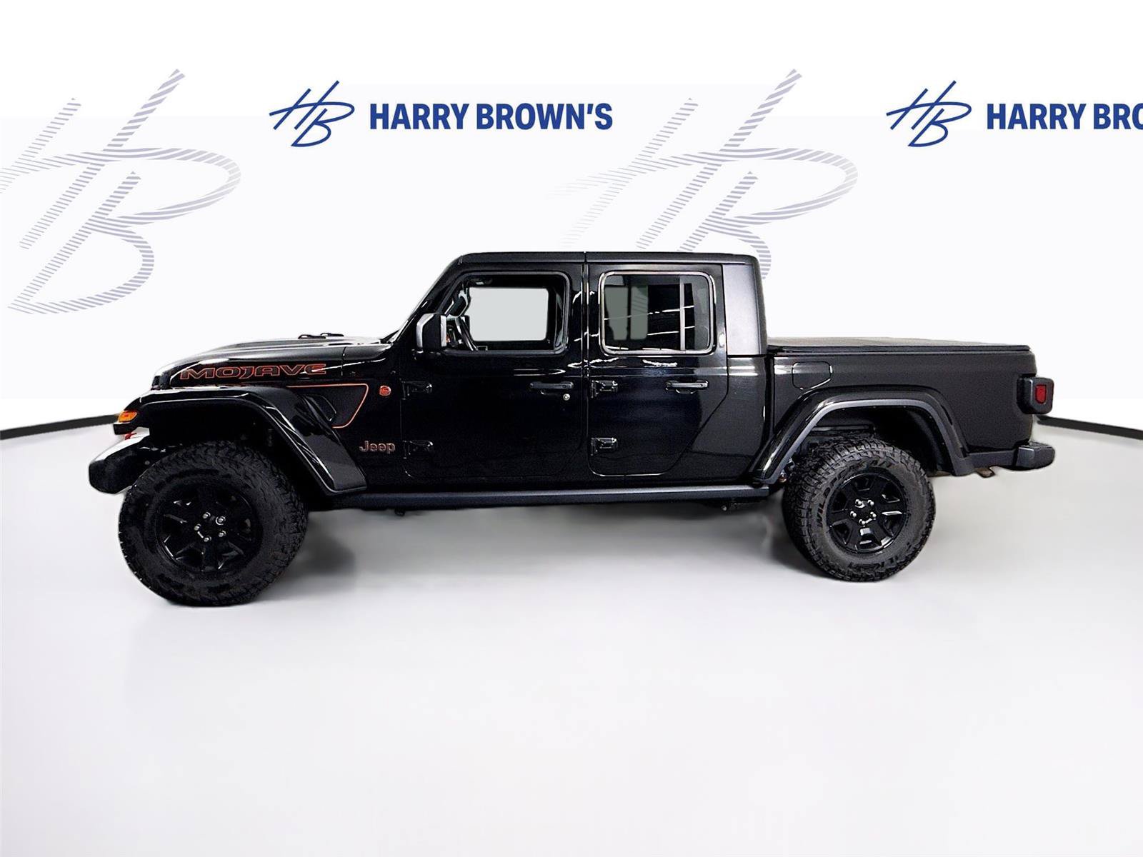 Used 2023 Jeep Gladiator Mojave w/ Cold Weather Group AWD/4WD image 27