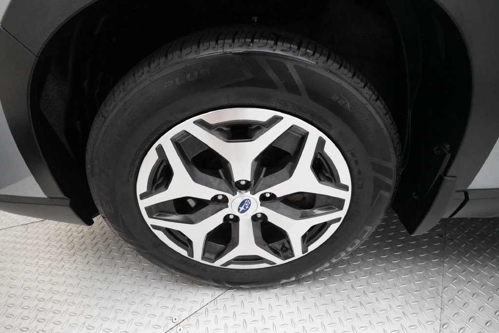 Used 2019 Subaru Forester Premium AWD/4WD image 26