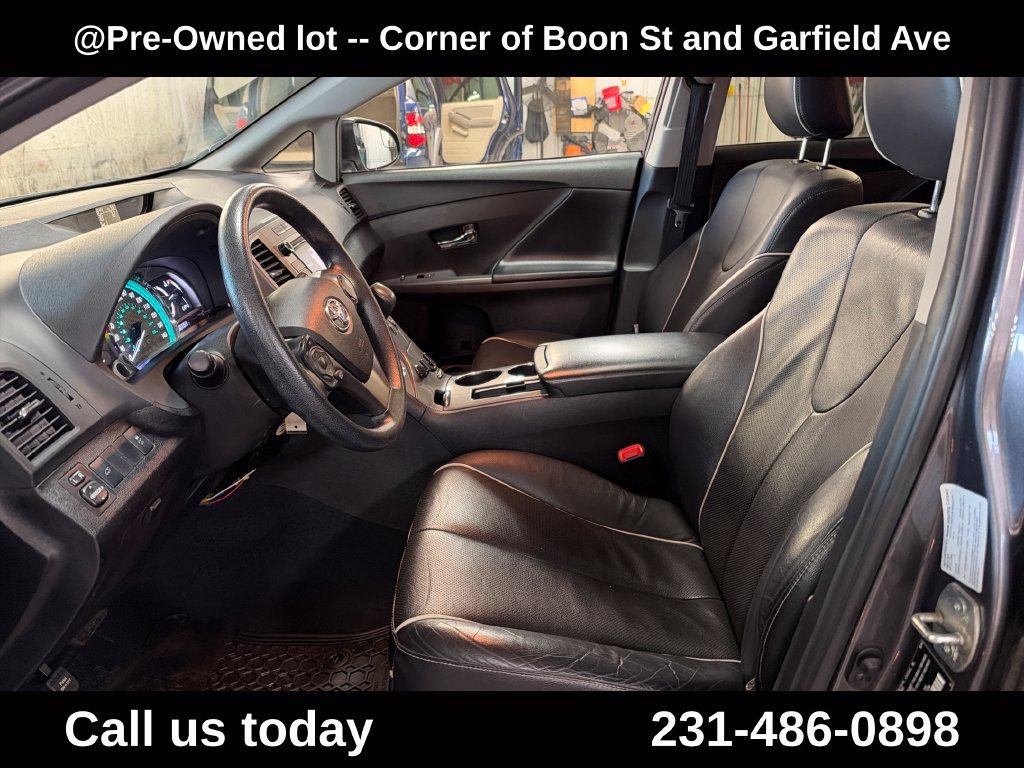 Used 2015 Toyota Venza AWD image 13