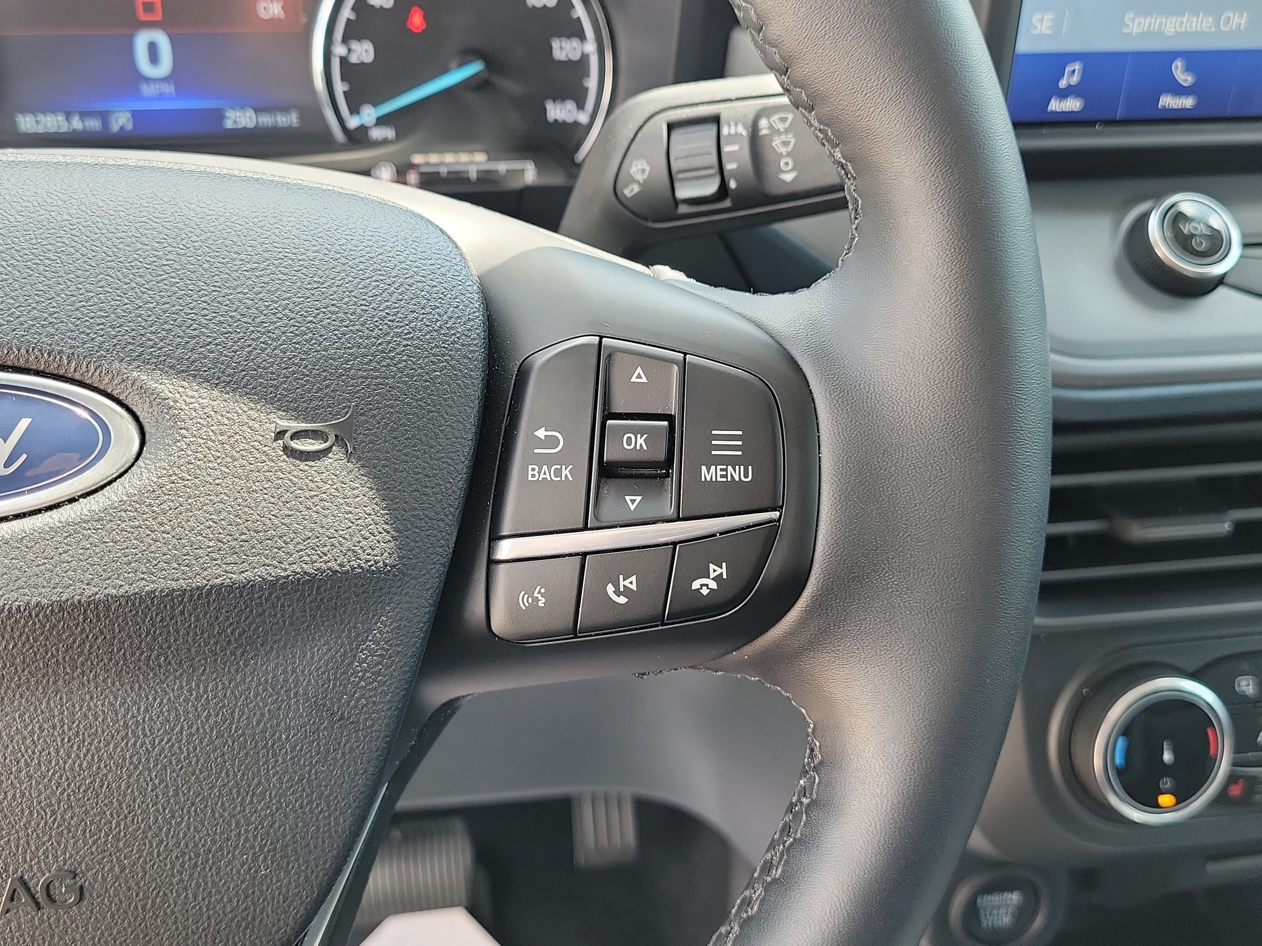 Used 2024 Ford Maverick Lariat w/ Black Appearance Package AWD/4WD image 23