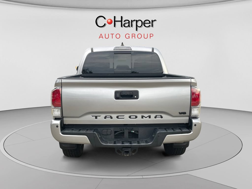 Used 2021 Toyota Tacoma TRD Sport w/ Technology Package AWD/4WD image 4