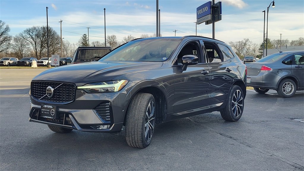 Certified 2025 Volvo XC60 B5 Plus image 6