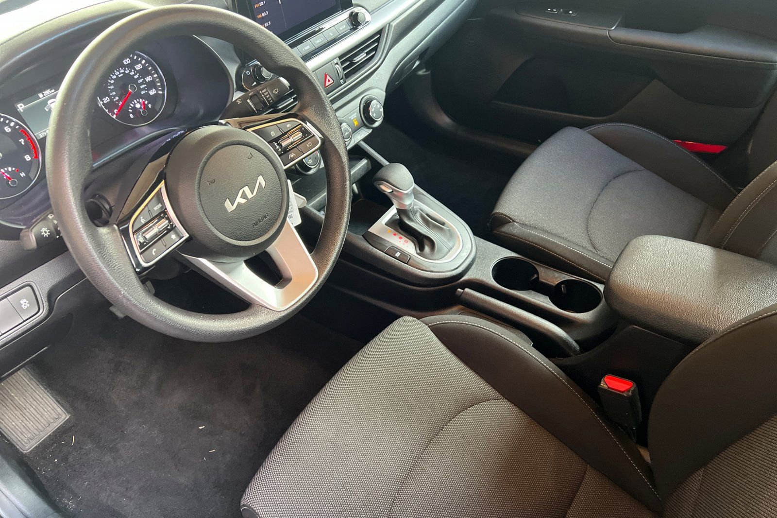 Certified 2024 Kia Forte LXS image 10