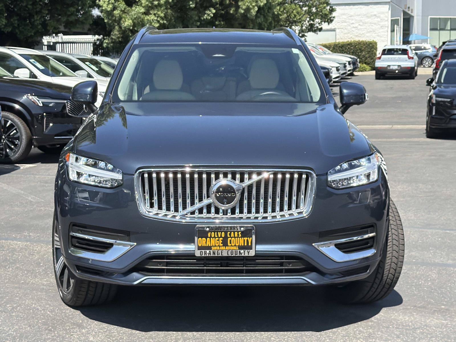 Certified 2025 Volvo XC90 T8 Plus w/ Protection Package Premier AWD/4WD image 2