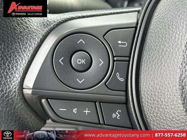 Used 2025 Toyota Corolla LE FWD image 24