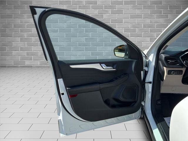 Certified 2022 Ford Escape SEL AWD/4WD image 16